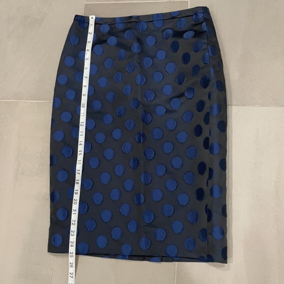 J Crew pencil skirt in dot brocade - Picture 9 of 16